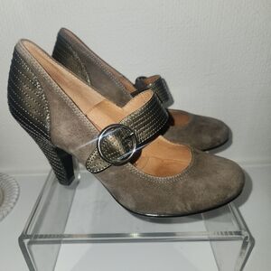 Sofft brown/taupe suede Mary Jane Pumps 6.5